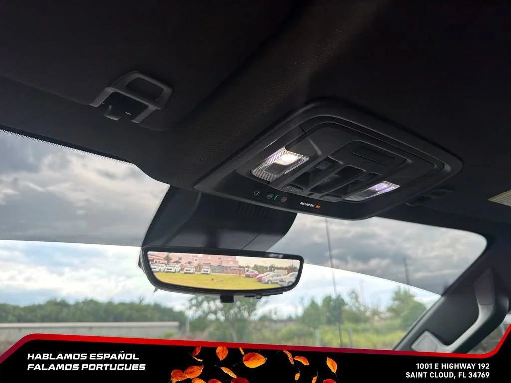 Used 2024 Sterling Metallic GMC AT4 image 24