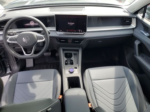 New 2026 Silver Volkswagen 2.0T SE image 15