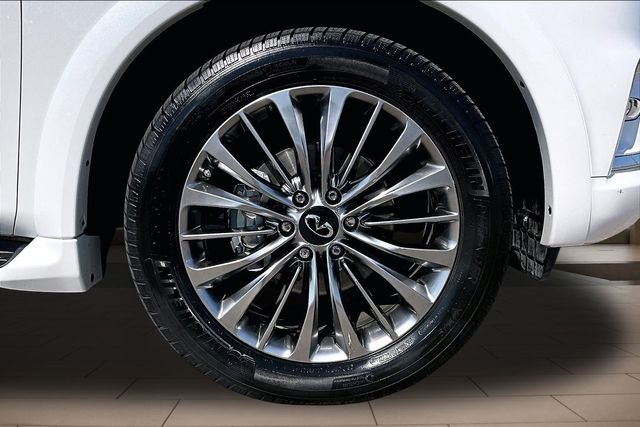 Used 2021 White INFINITI Sensory image 9