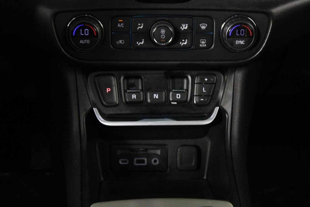 Used 2019 Black GMC Denali image 20