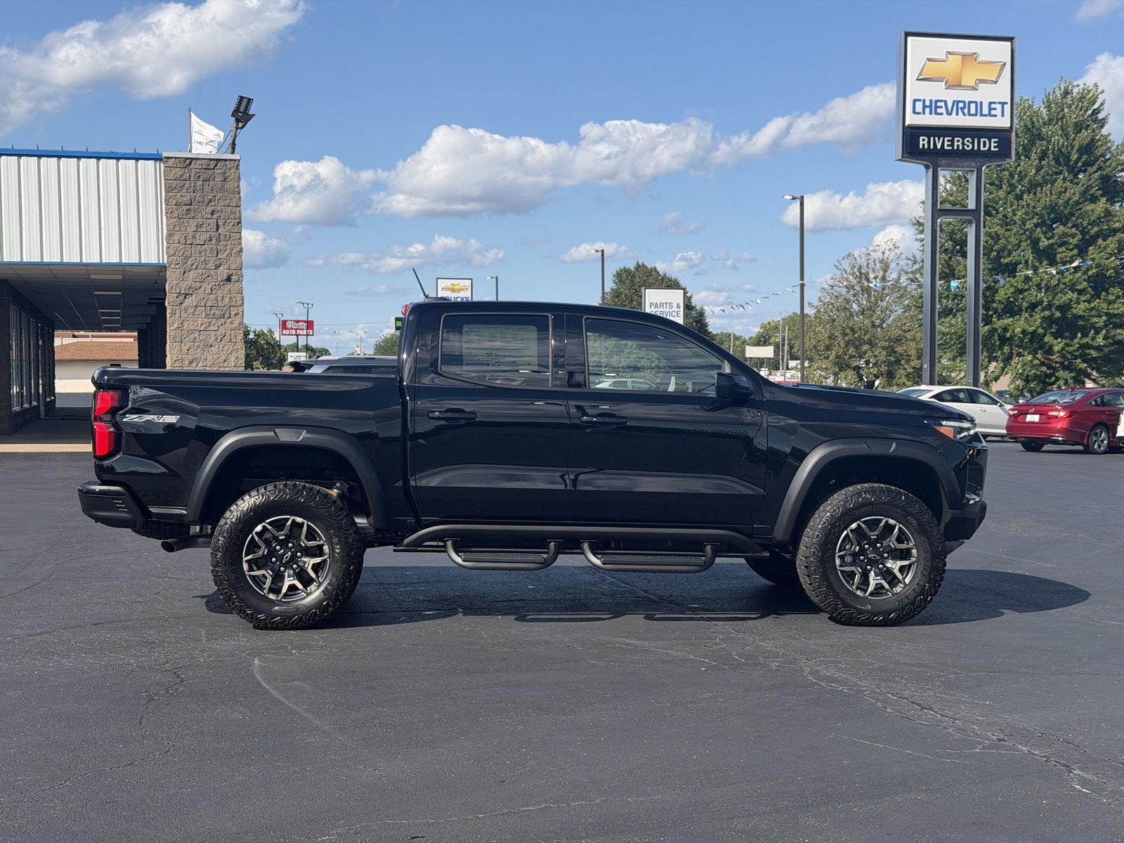 2026 Chevrolet Colorado ZR2 - Photo 6