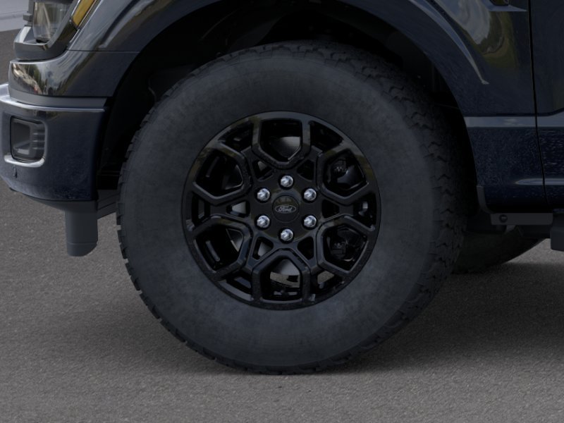 New 2026 Agate Black Metallic Ford XLT image 19