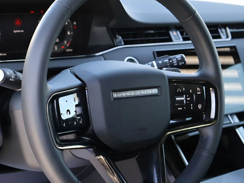Used 2026 Santorini Black Metallic Land Rover S image 18