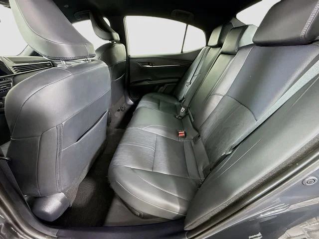 Certified Used 2025  Toyota XSE image 25