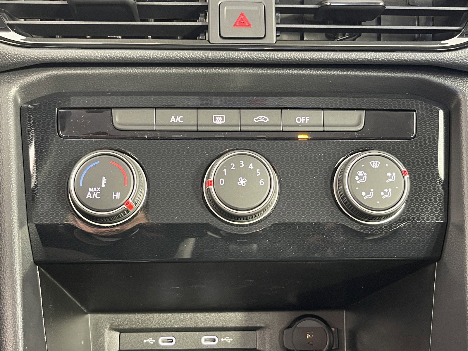 2025 Volkswagen Taos S - Photo 27