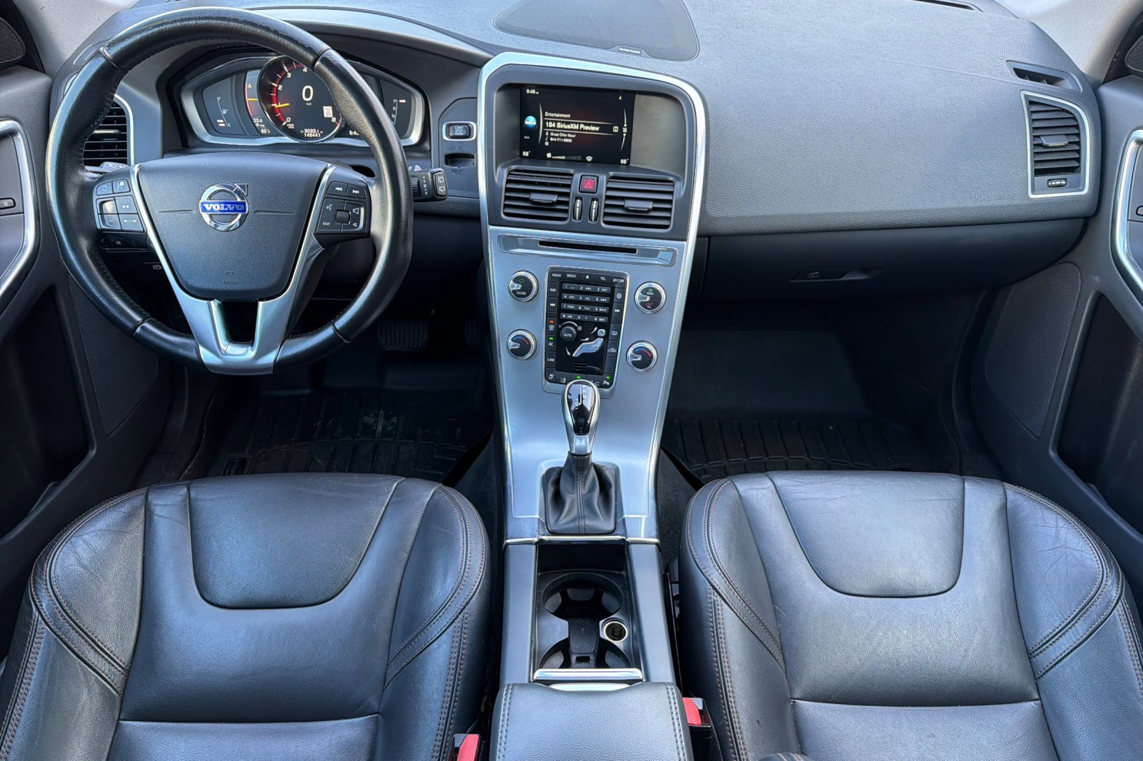 Used 2017 Silver Volvo Dynamic image 11