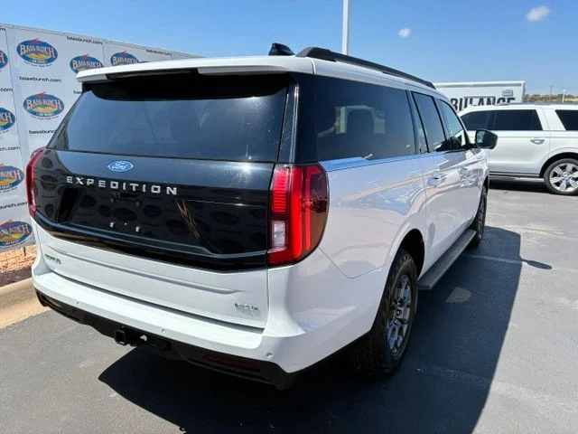 Certified Used 2025 Oxford White Ford Active image 4