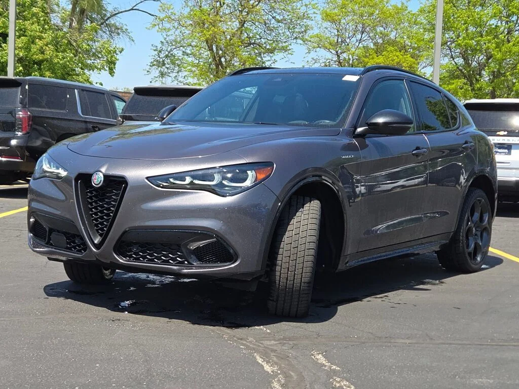 2024 Alfa Romeo Stelvio Veloce - Photo 5