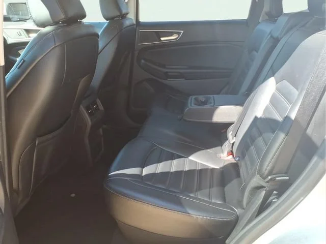 Used 2024  Ford SEL image 19