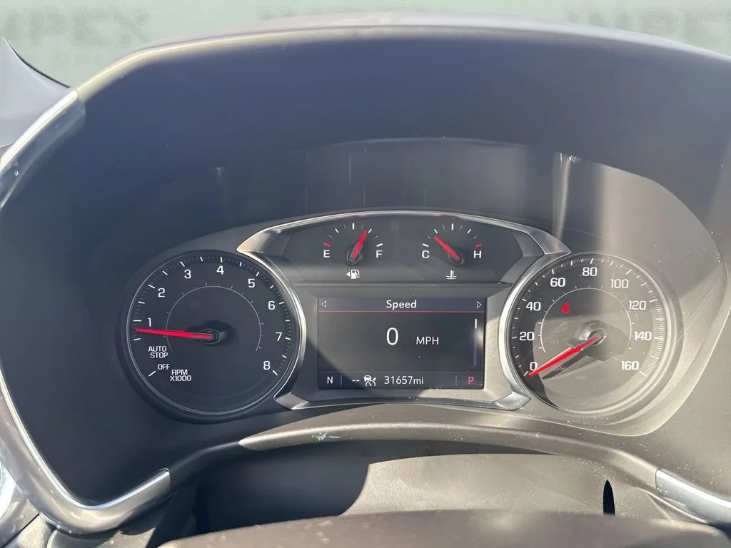 Used 2024 Summit White Chevrolet LT image 25