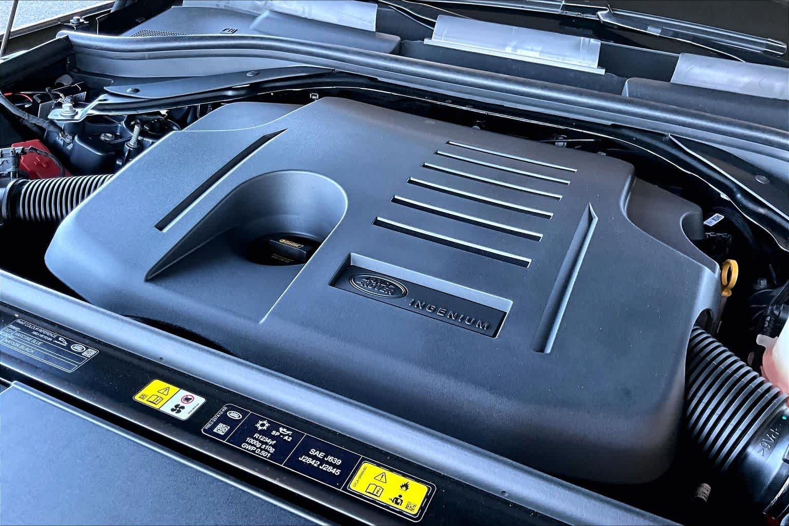 New 2026 Varesine Blue Metallic Land Rover SE image 16