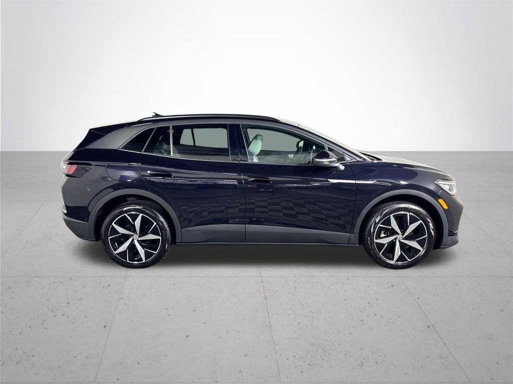 Certified Used 2025 Deep Black Volkswagen Pro S image 7