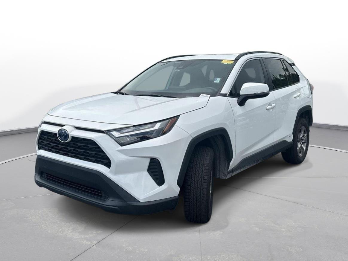 Certified Used 2024 Ice Cap Toyota Hybrid XLE image 2