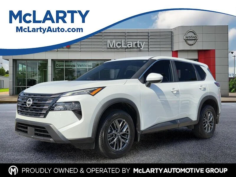 Used 2026 White Pearl NISSAN 2026.5 FWD SV image 1
