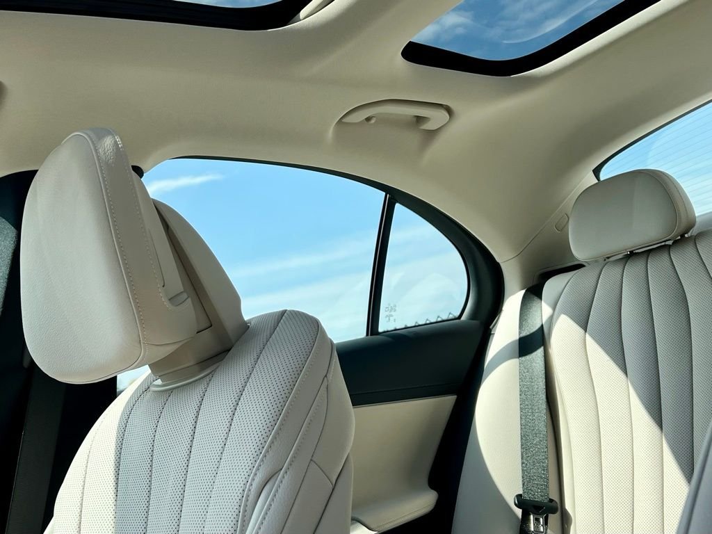 Certified Used 2026  Mercedes-Benz E 350 image 19