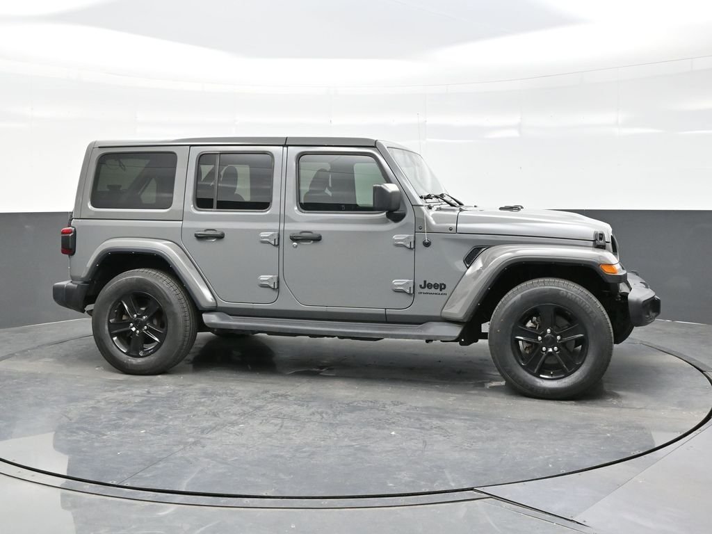Used 2023 Gray Jeep Altitude image 8