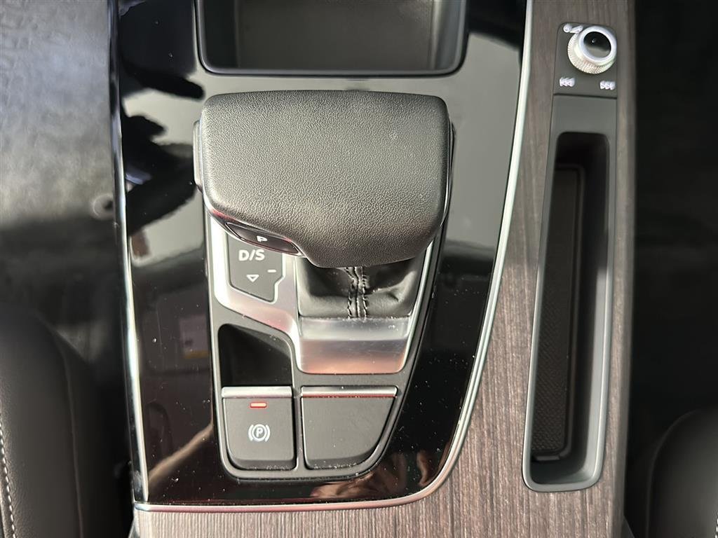 Used 2023 Daytona Gray Pearl Effect Audi S line Premium Plus image 35