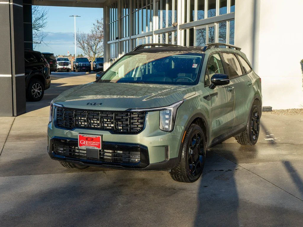 New 2026 Green Kia X-Line EX image 3