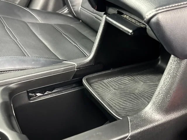 Used 2019 White Honda EX-L image 37
