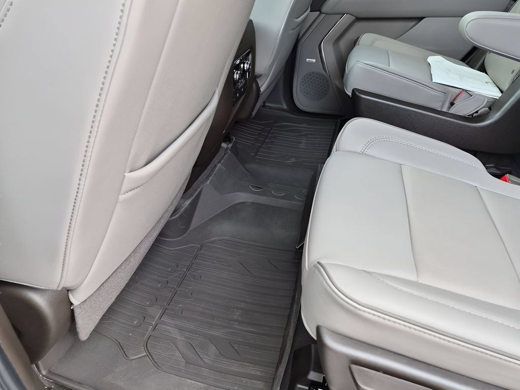 New 2026 Onyx Black GMC Elevation image 33