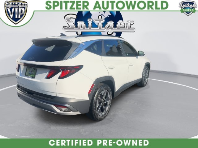 Used 2025 White Hyundai SEL image 14