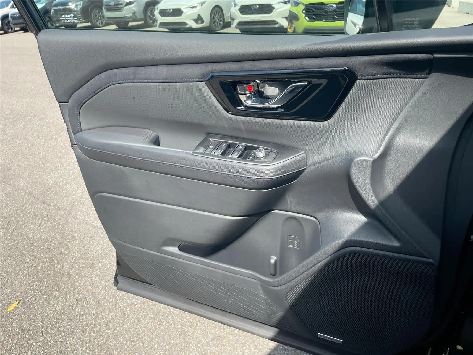 New 2026 CRYSTAL BLACK SILICA Subaru Limited Hybrid image 27