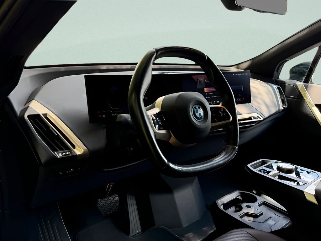 Used 2024 Black BMW xDrive50 image 9