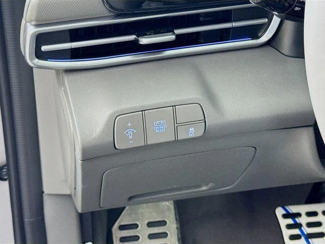2025 Hyundai Elantra Blue - Photo 13
