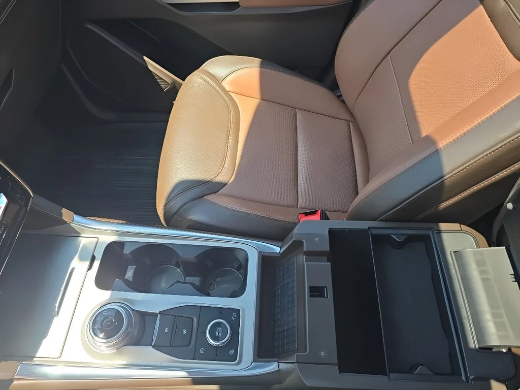 Used 2023 White Ford King Ranch image 29
