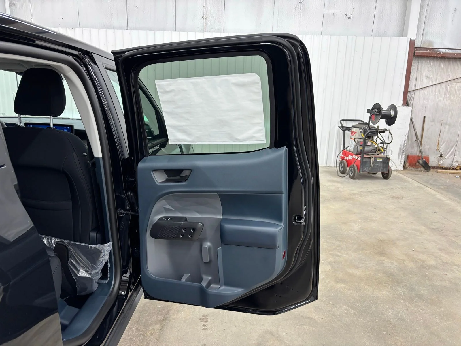 2025 Ford Maverick XLT - Photo 25