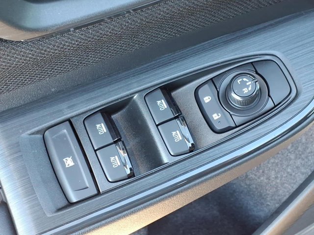 New 2026 CRYSTAL WHITE PEARL Subaru Premium image 20