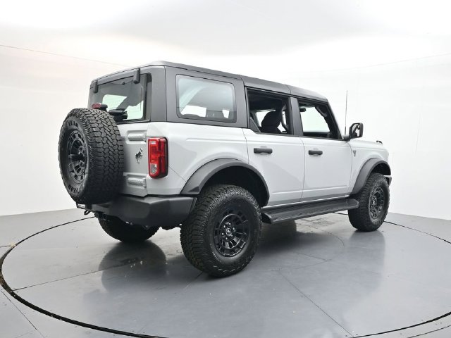New 2026 Avalanche Gray Ford Base image 55