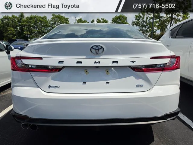 Used 2026 Ice Cap Toyota SE image 5