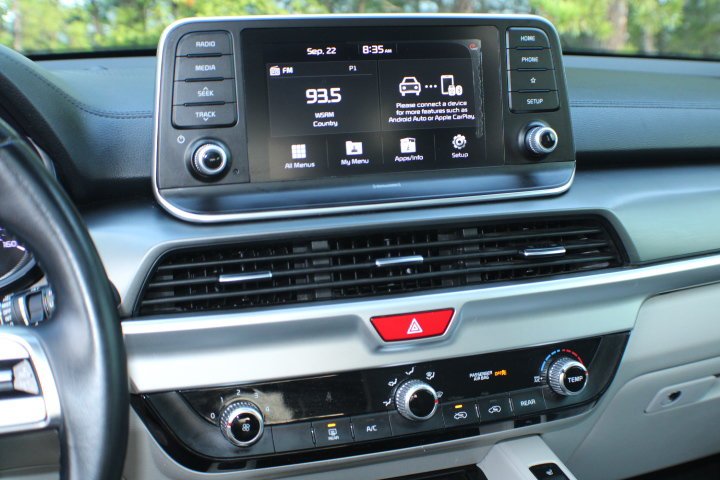 Used 2020 Gravity Grey Kia S image 10