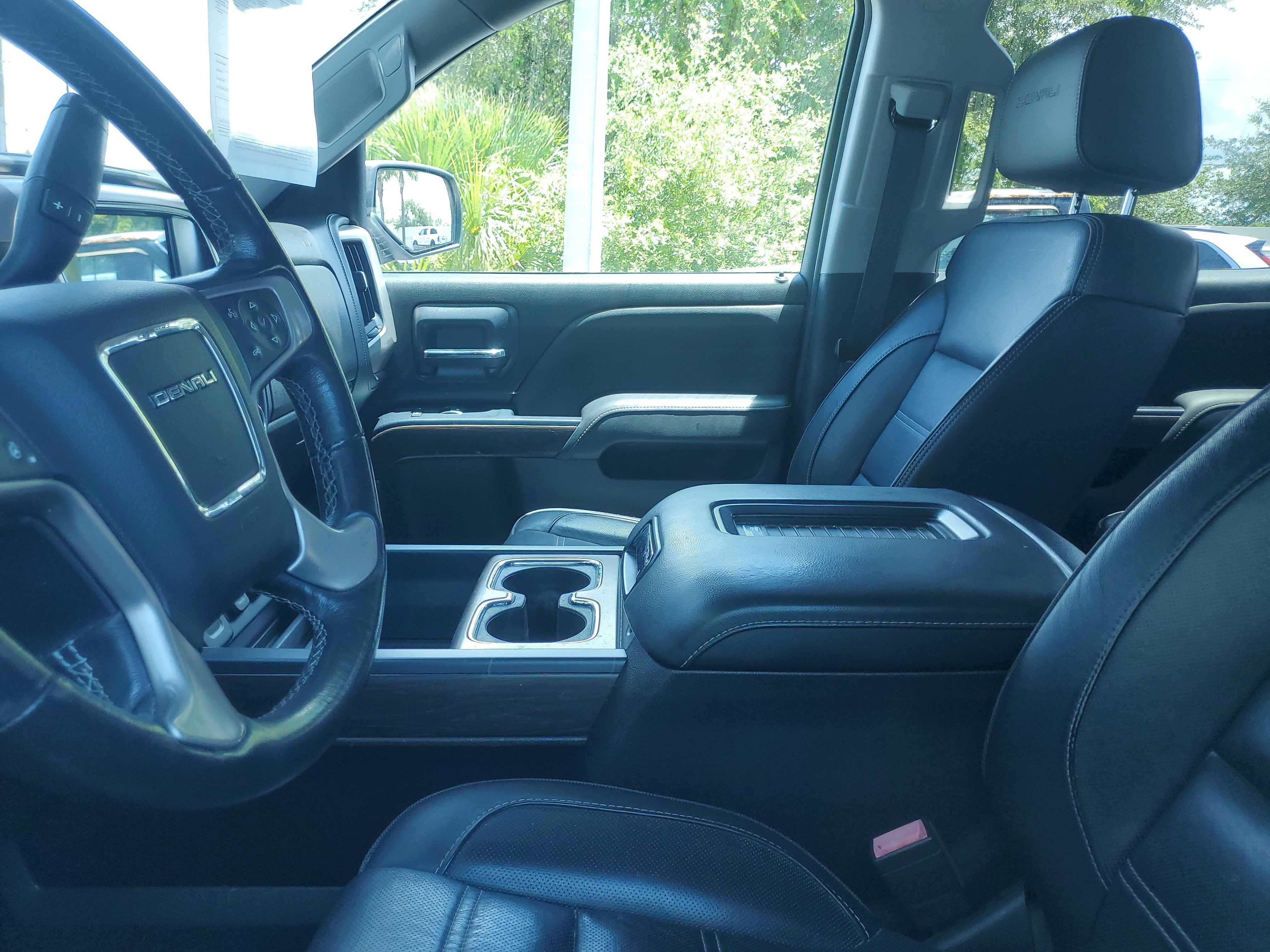 Used 2018 Quicksilver Metallic GMC Denali image 9