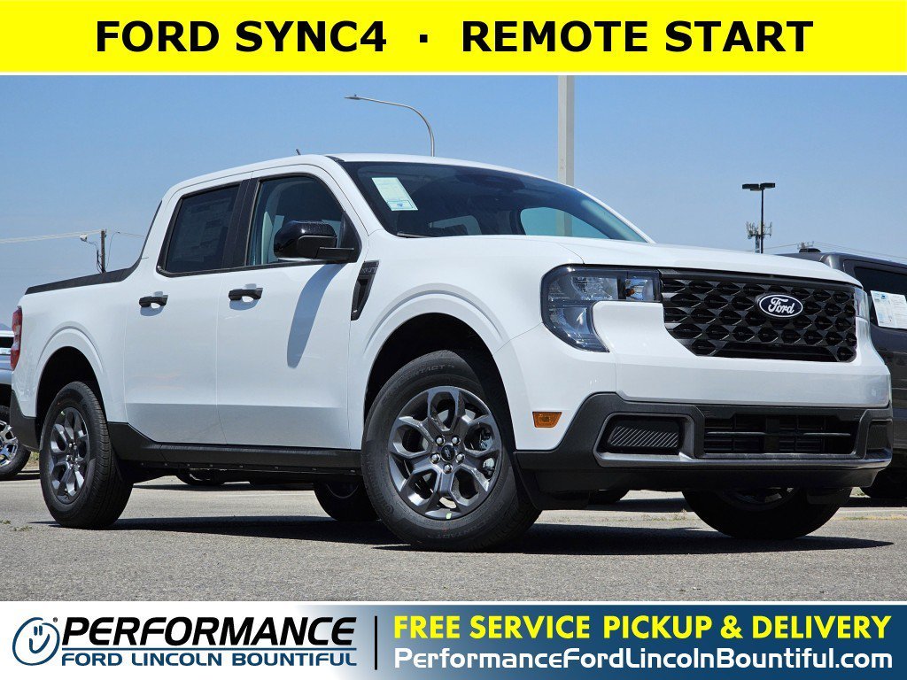 New 2025 Oxford White Ford XLT image 1
