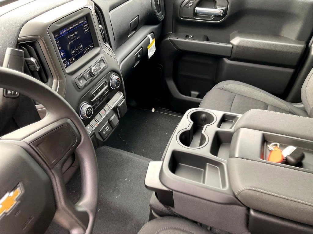 2026 Chevrolet Silverado 1500 Custom - Photo 14