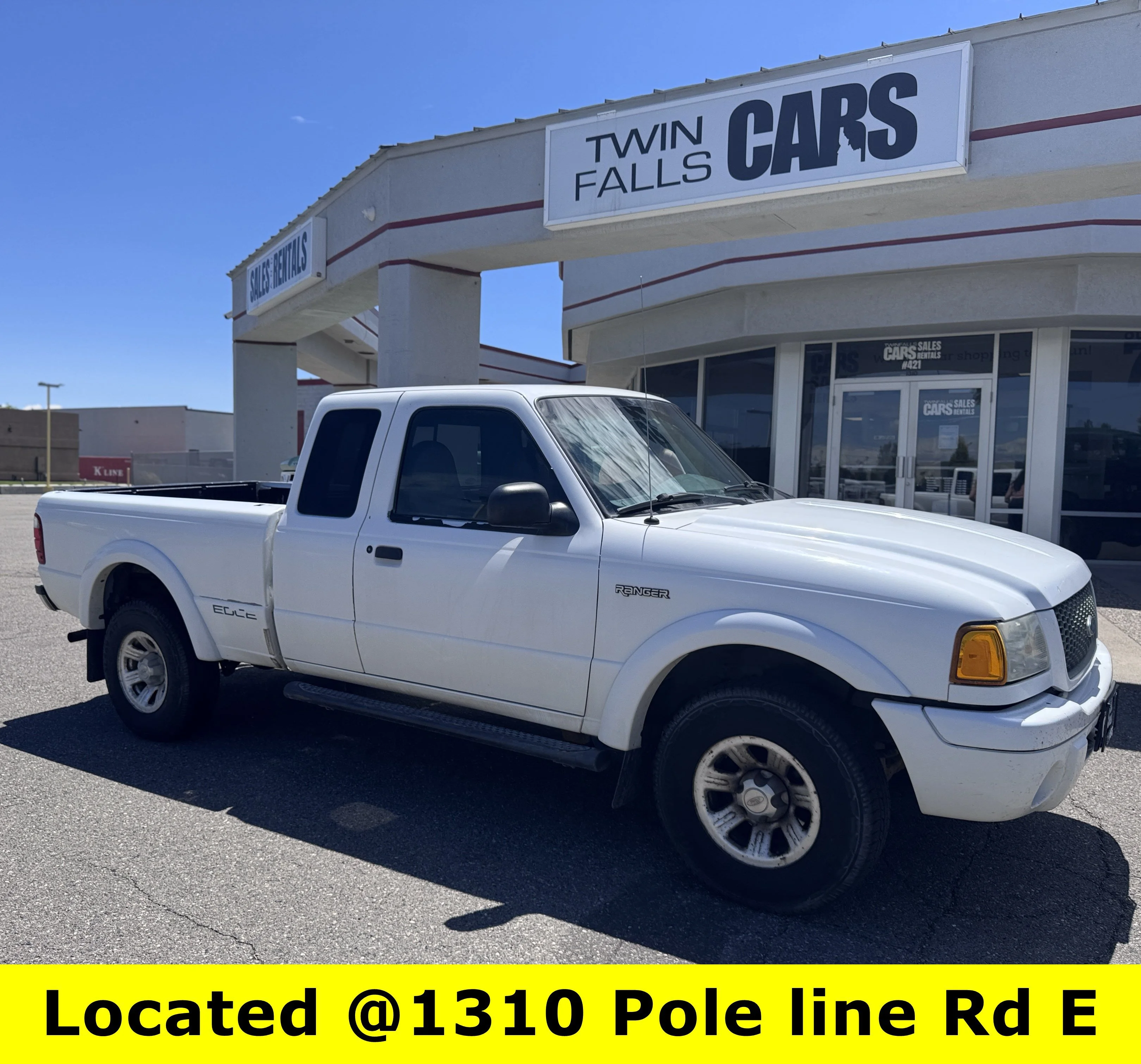 Used 2001 White Ford  image 1