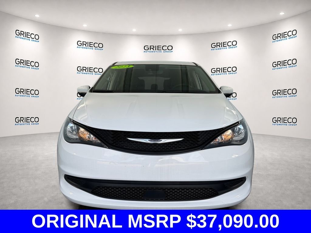 Used 2023 White Chrysler LX image 2