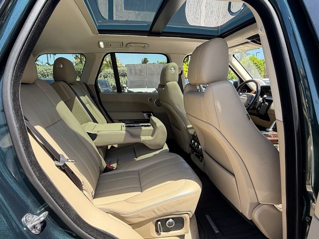 Used 2017 Green Land Rover 3.0L V6 Supercharged HSE image 15