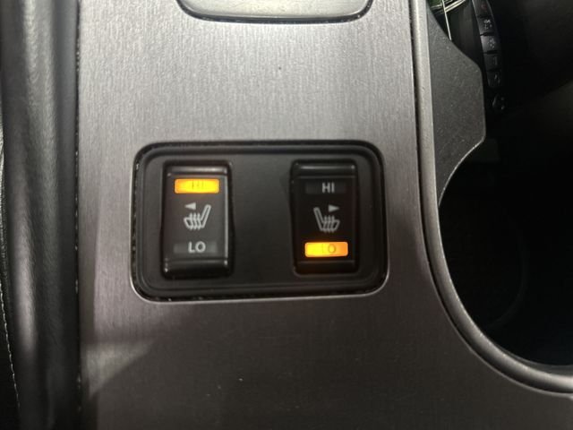 Certified Used 2022 Black Nissan SL image 34