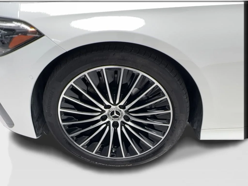Used 2025 White Mercedes-Benz CLE 300 image 13