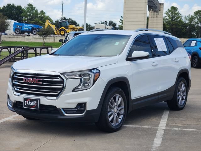 Used 2024 Summit White GMC SLT image 3