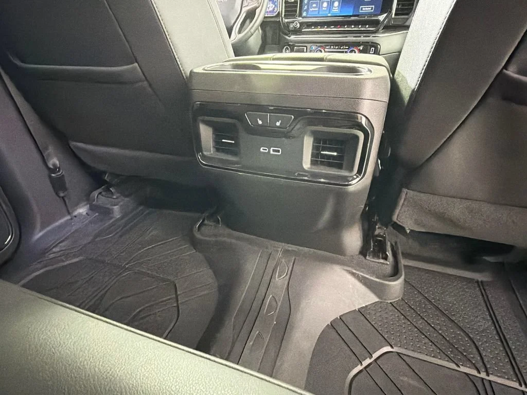 Used 2025 Summit White Chevrolet ZR2 image 33