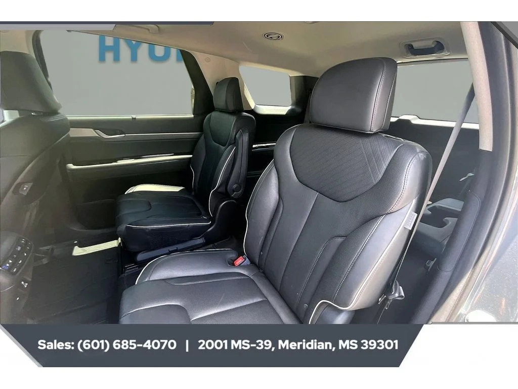 Used 2025 Steel Graphite Hyundai SEL Premium 7P image 19