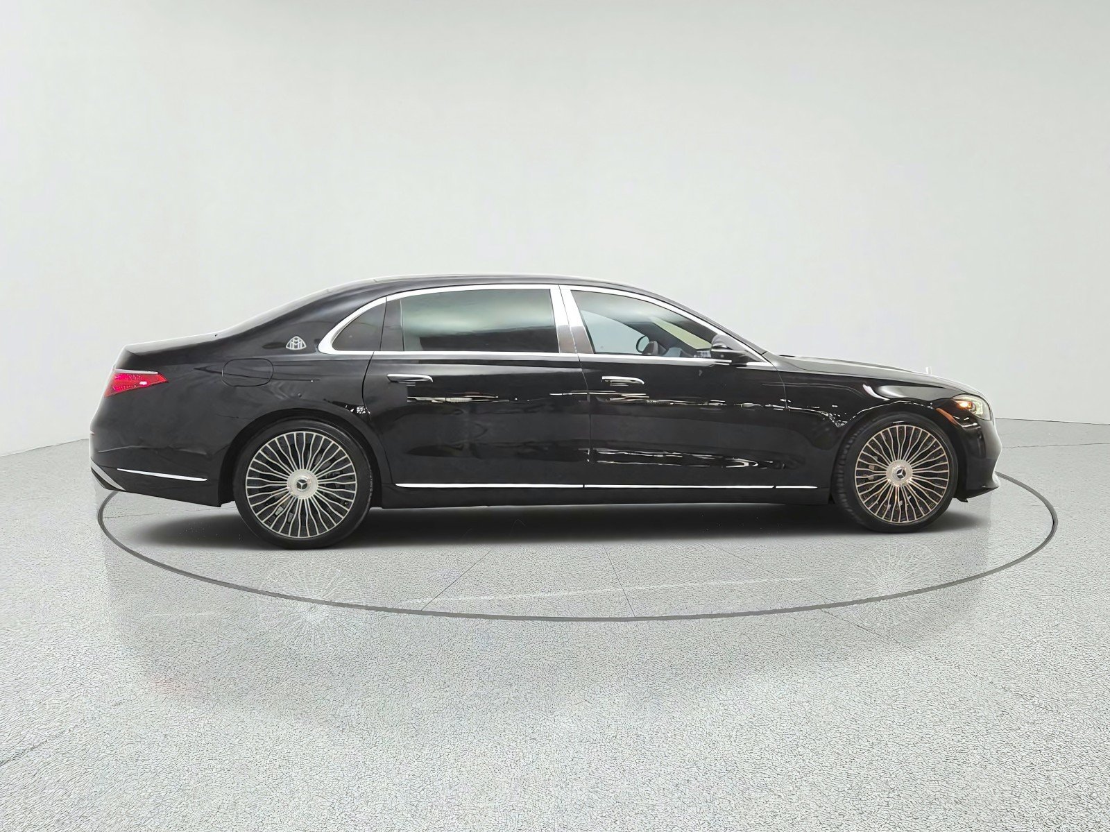 Certified Used 2021 Black Mercedes-Benz Maybach S 580 4MATIC® Sedan image 4