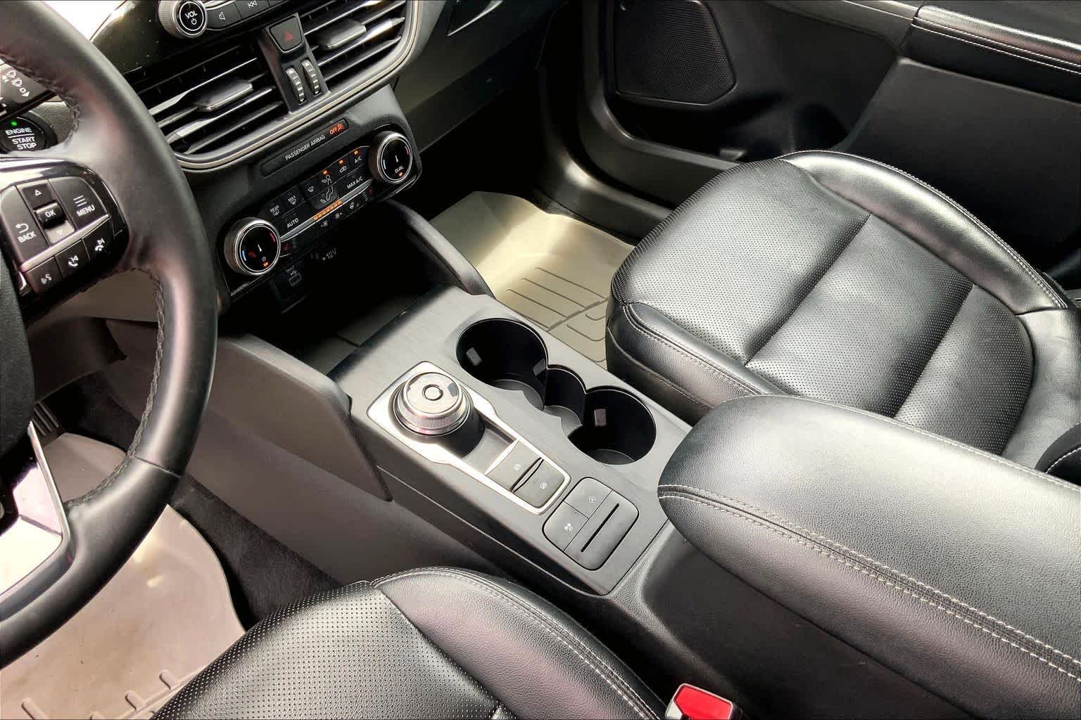 Used 2022 Carbonized Gray Metallic Ford SEL image 15