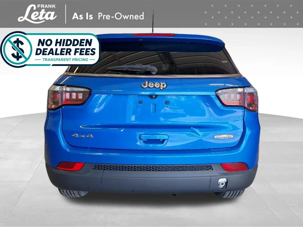 Used 2019 Blue Jeep Latitude image 5