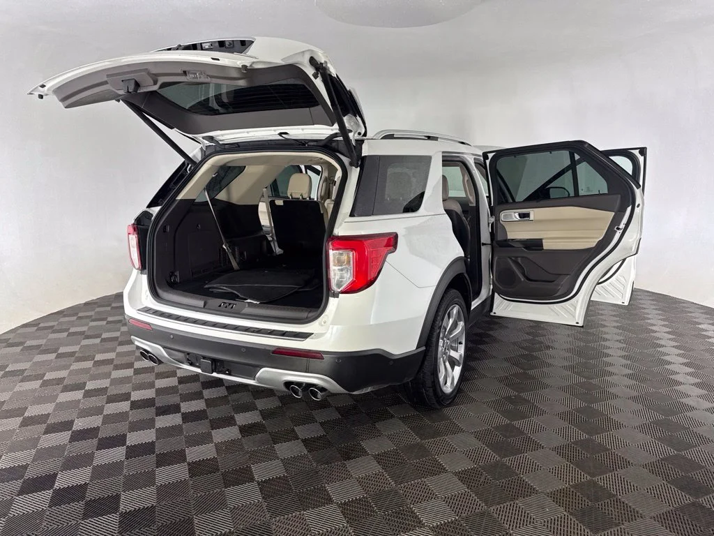 Used 2020 White Ford Platinum image 15