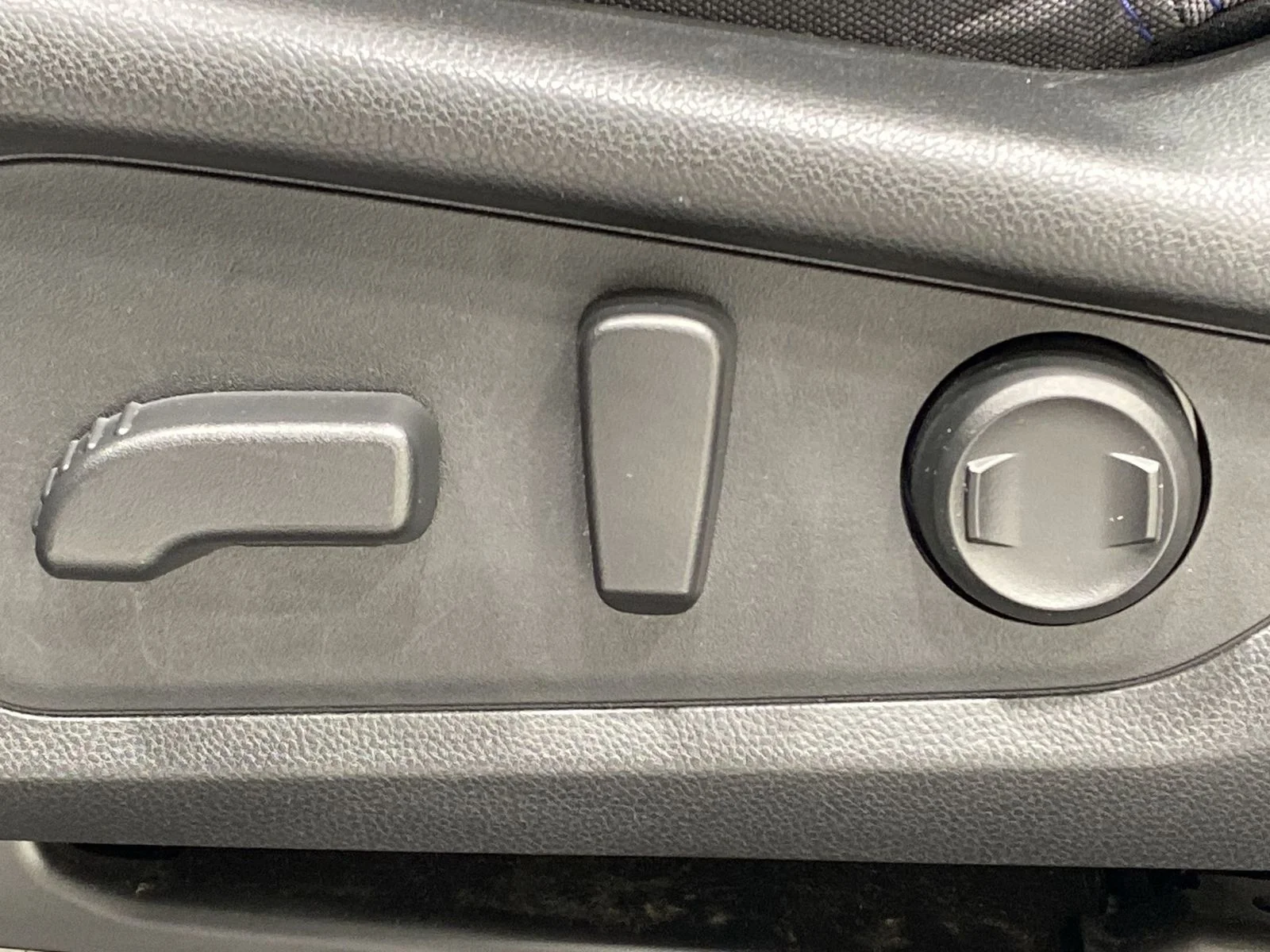 Used 2025 Black Subaru Premium image 12